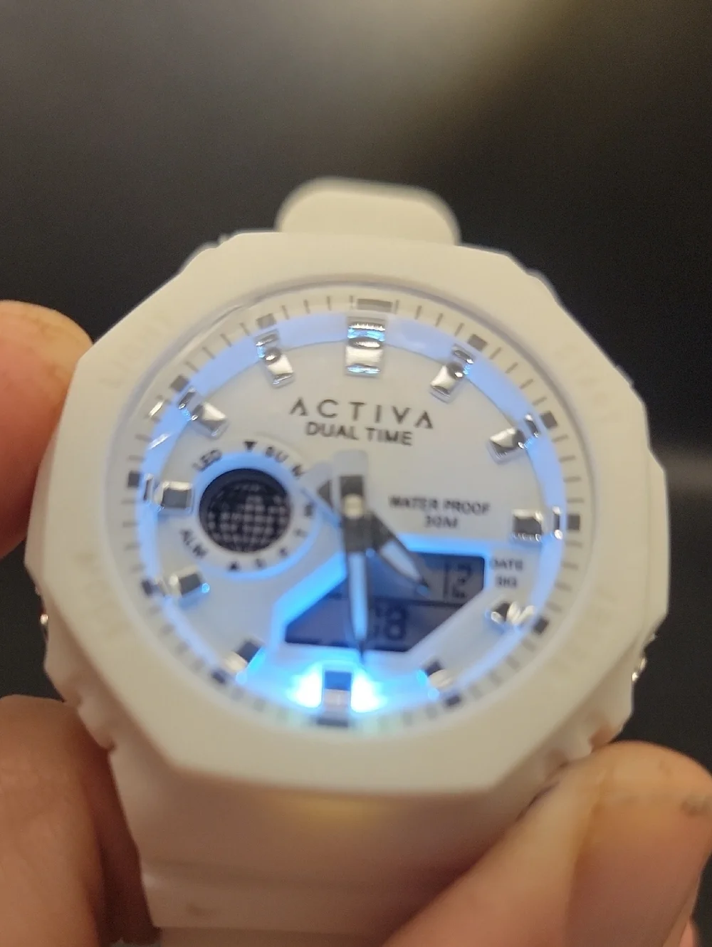 NWT Activa Sonar Invicta Mens Watch 45.5mm Digital White Chronograph ACW423-001